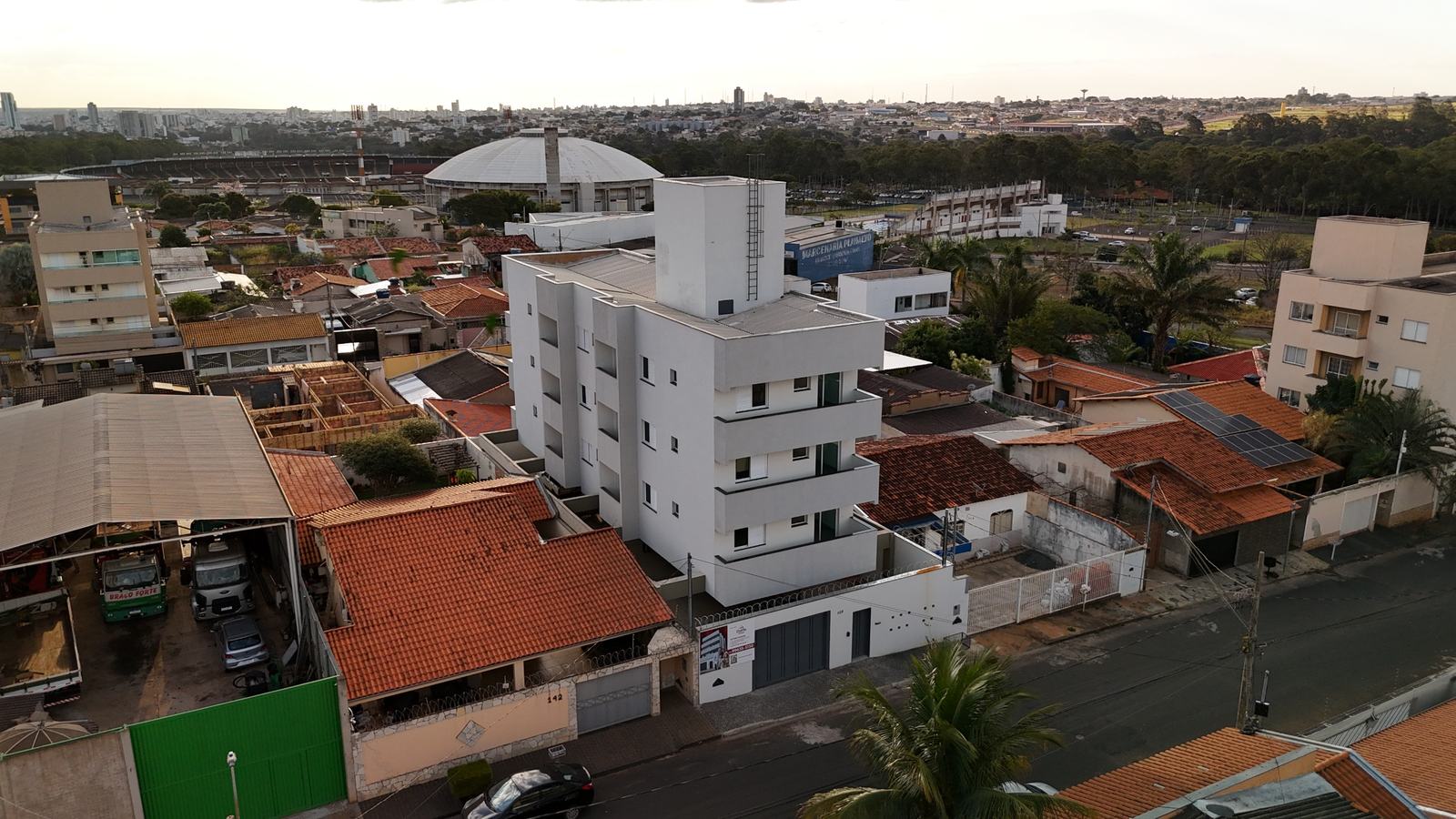 Prédio do Residencial Jair Humberto Rosa no Santa Mônica, em Uberlândia