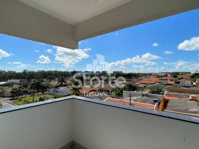 Vista da sacada para o bairro